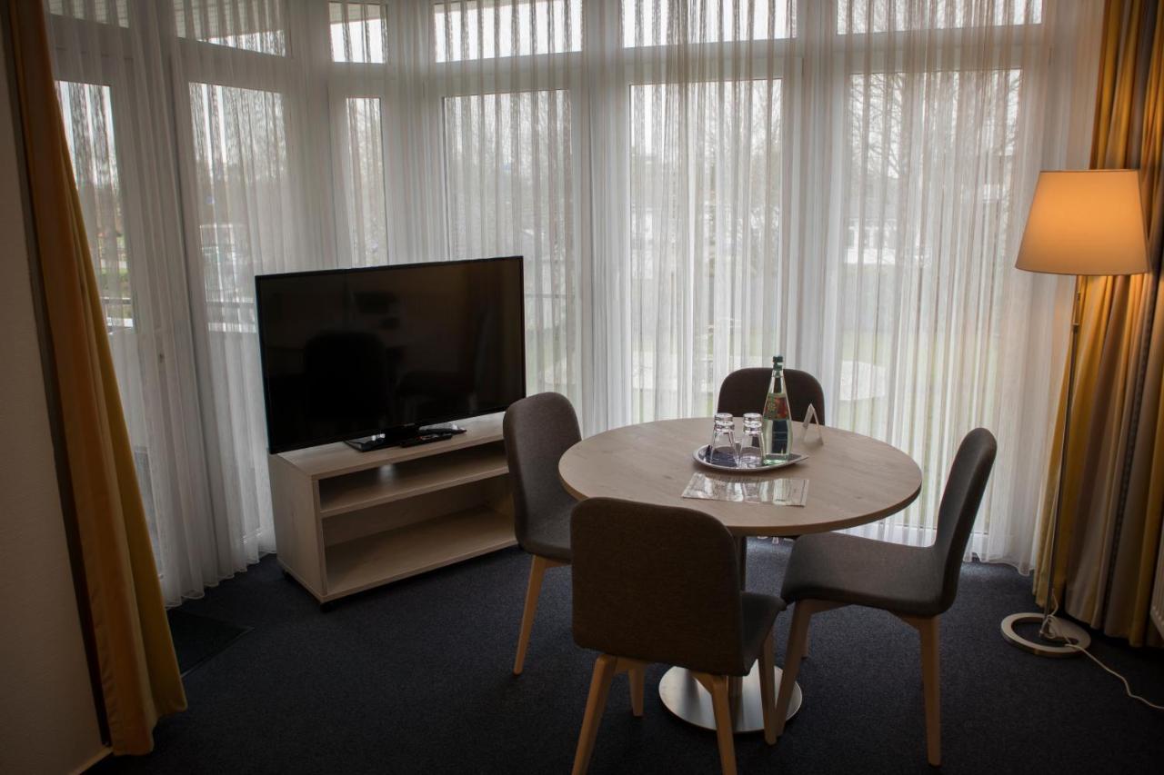 טוסנס Hotel Am Friesenstrand מראה חיצוני תמונה