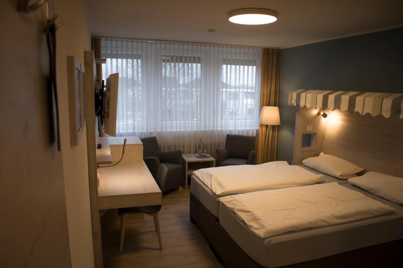 טוסנס Hotel Am Friesenstrand מראה חיצוני תמונה