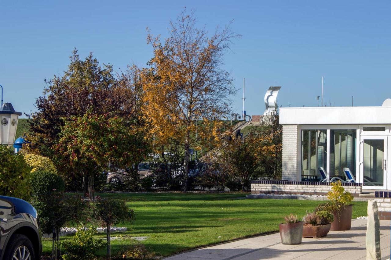 טוסנס Hotel Am Friesenstrand מראה חיצוני תמונה